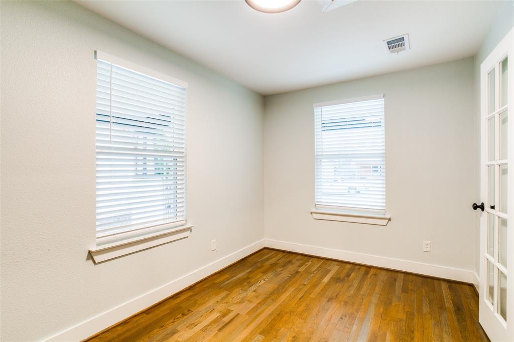619 Pembroke Avenue Property Photo 16