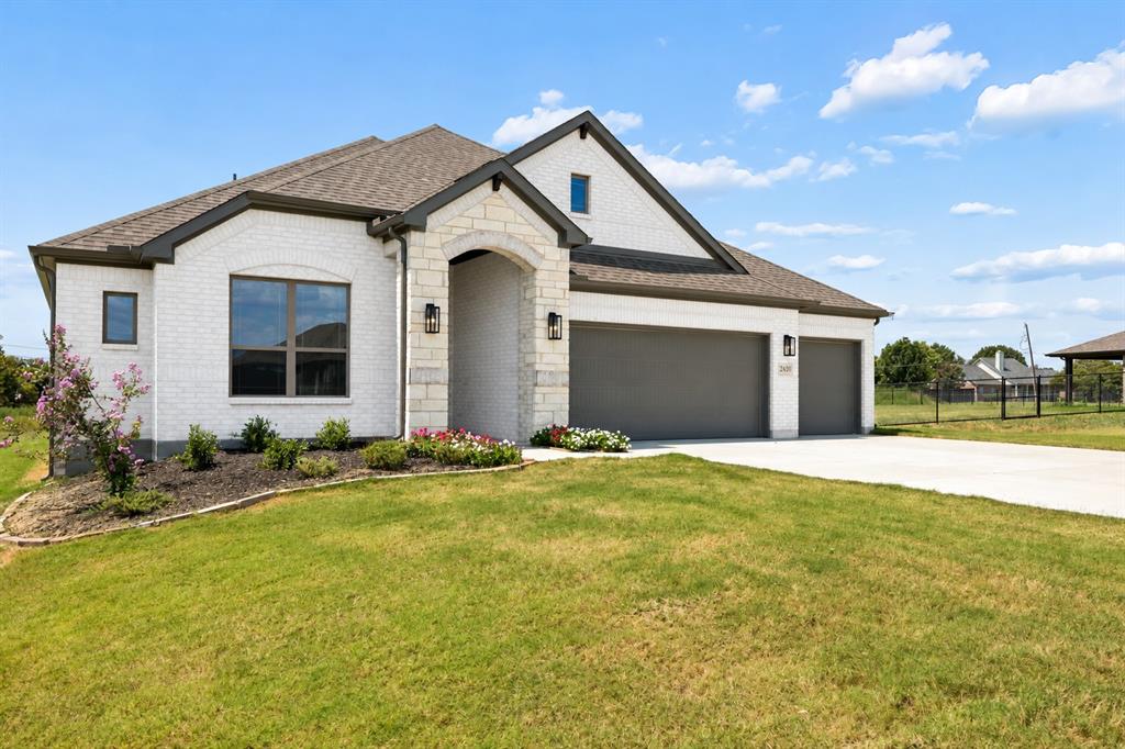 2430 Cross Timbers Drive Property Photo 2
