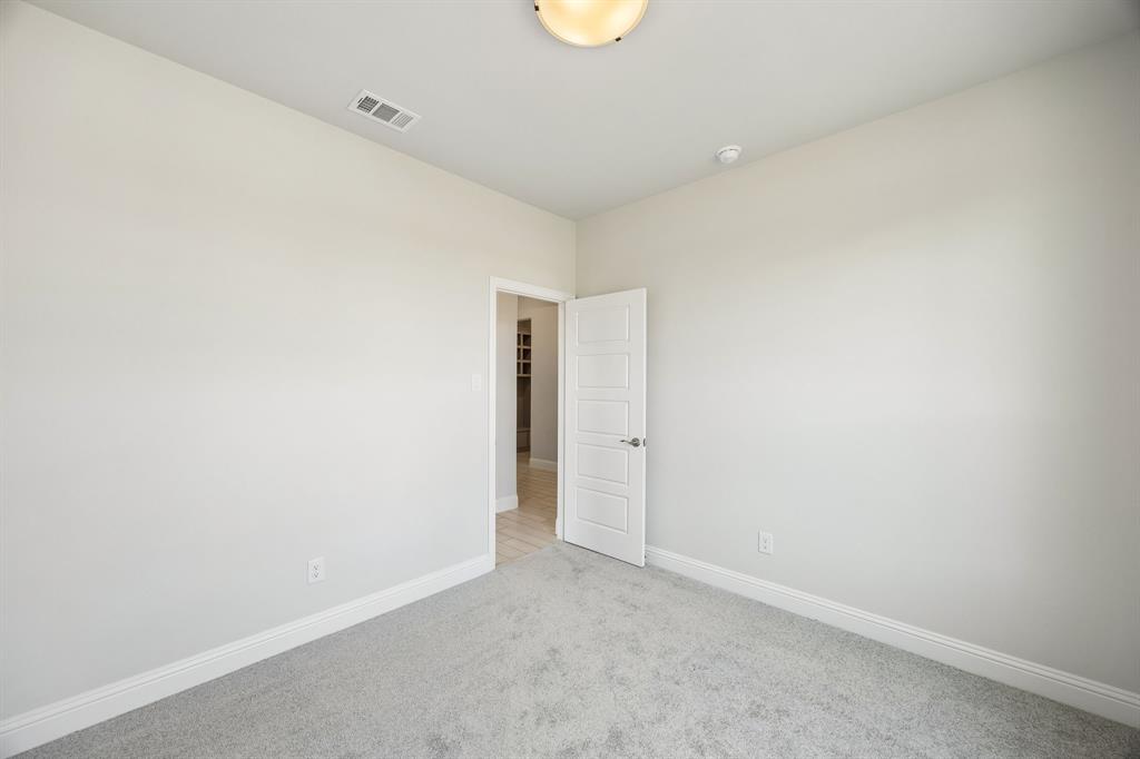 2430 Cross Timbers Drive Property Photo 8
