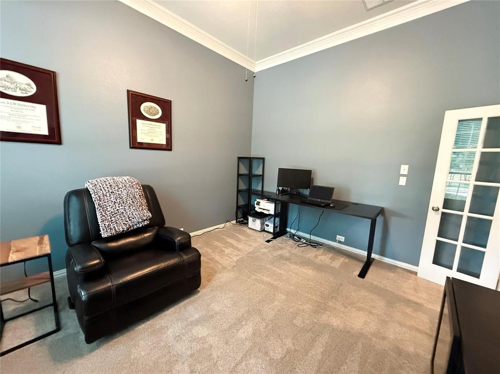 6852 Seacoast Drive Property Photo 3