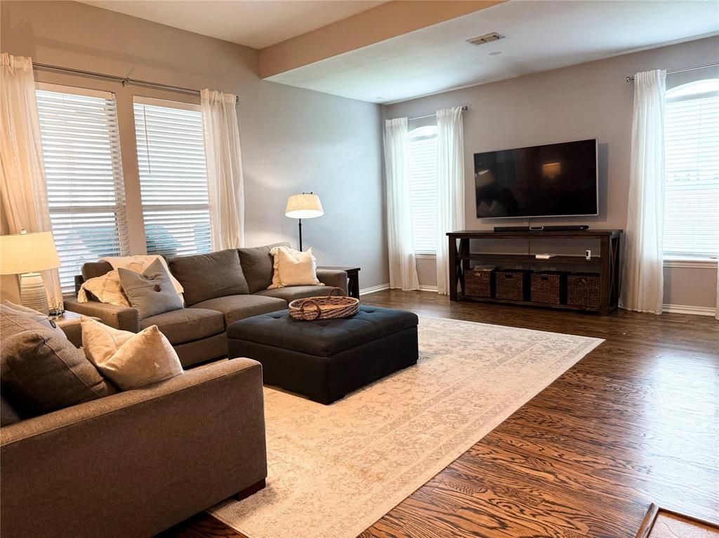 6852 Seacoast Drive Property Photo 8