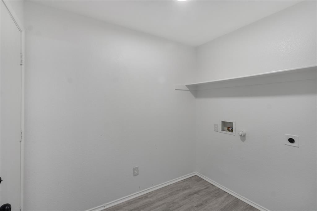 408 Centennial Place Property Photo 6