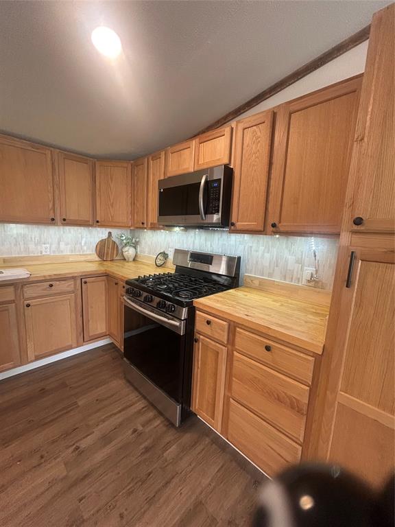 201 Lakeview Trail Property Photo 3
