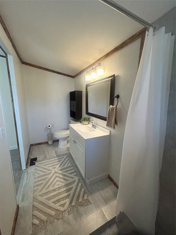 201 Lakeview Trail Property Photo 7
