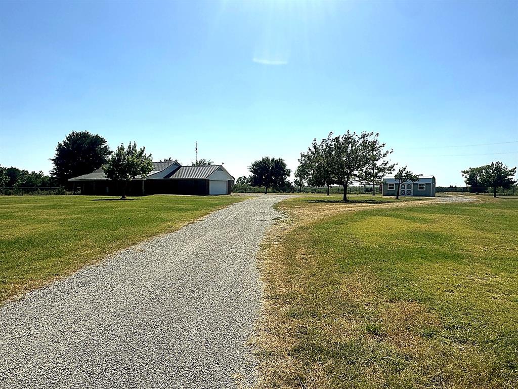 1599 County Road 2925 Property Photo 4