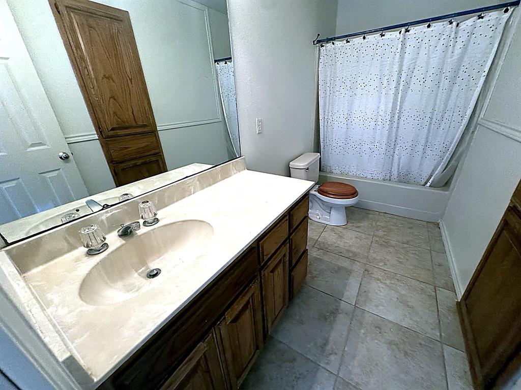 1599 County Road 2925 Property Photo 33