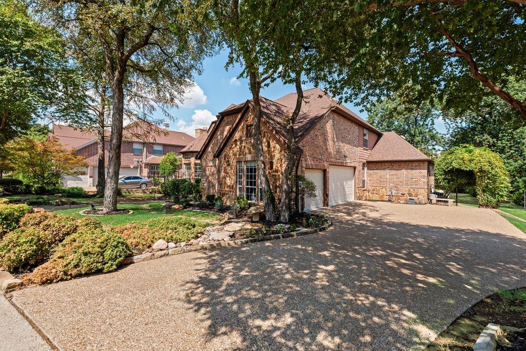 4129 Glenbrook Drive Property Photo 4
