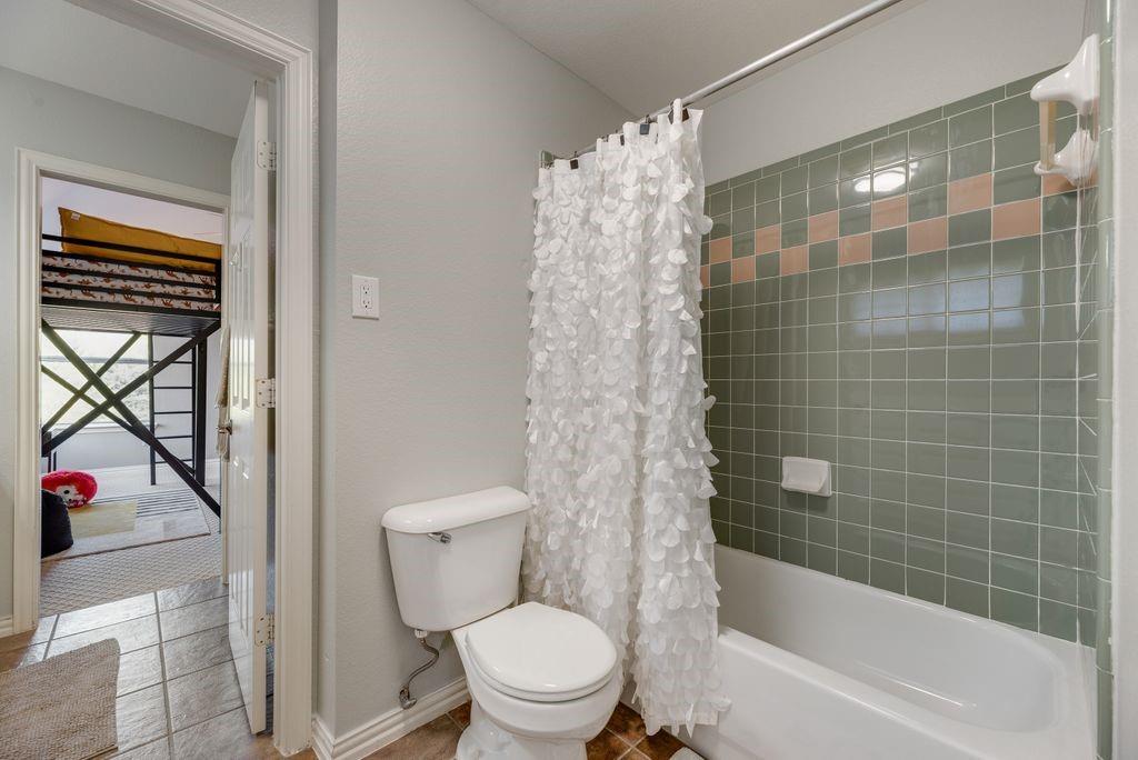 4129 Glenbrook Drive Property Photo 26