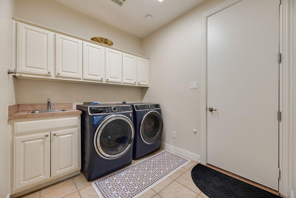 4129 Glenbrook Drive Property Photo 32