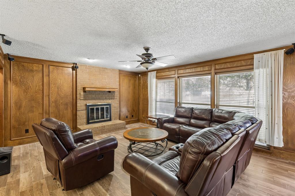1310 Merrimac Trail Property Photo 3