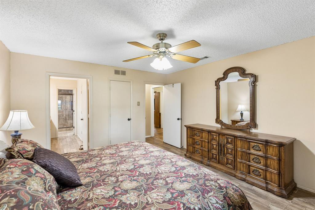 1310 Merrimac Trail Property Photo 15