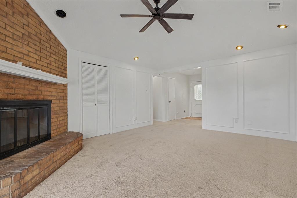 2324 Harbinger Lane Property Photo 5
