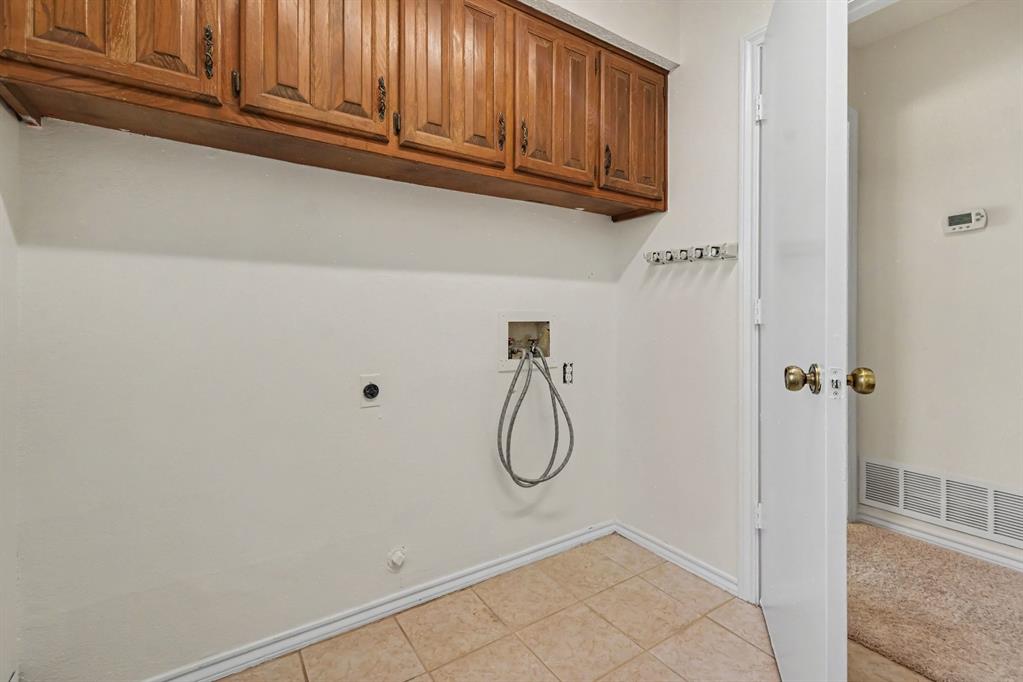 2324 Harbinger Lane Property Photo 15