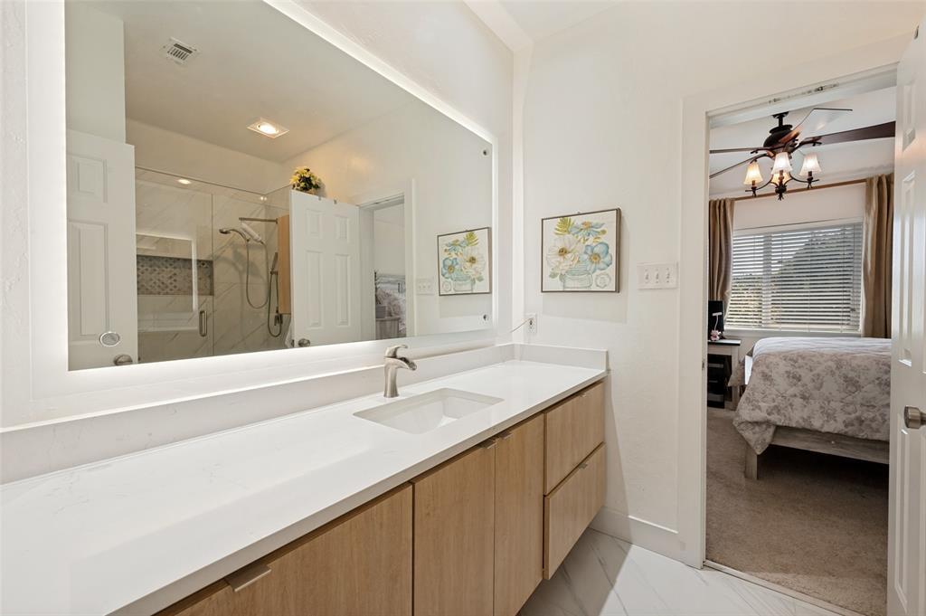 8524 Wellington Point Drive Property Photo 26