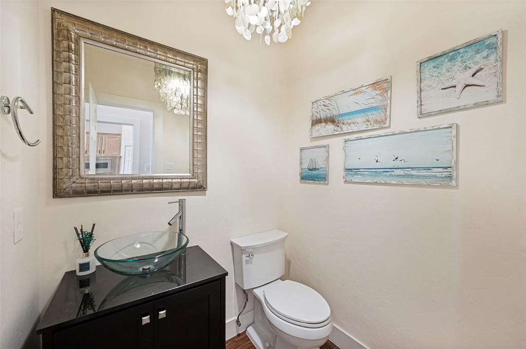 8524 Wellington Point Drive Property Photo 27