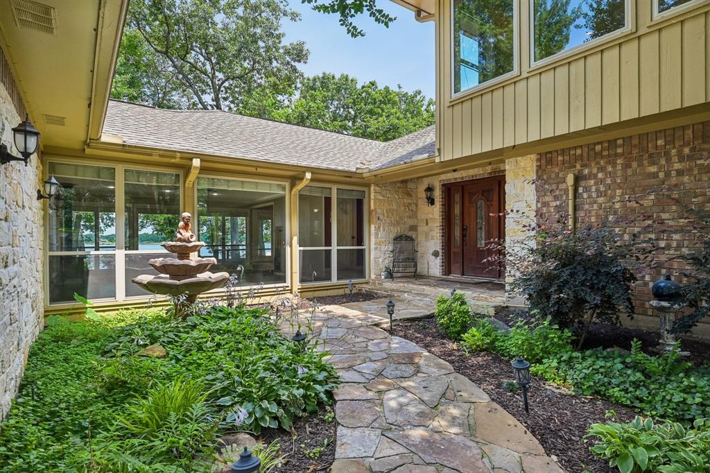 352 County Road 1299 Property Photo 4