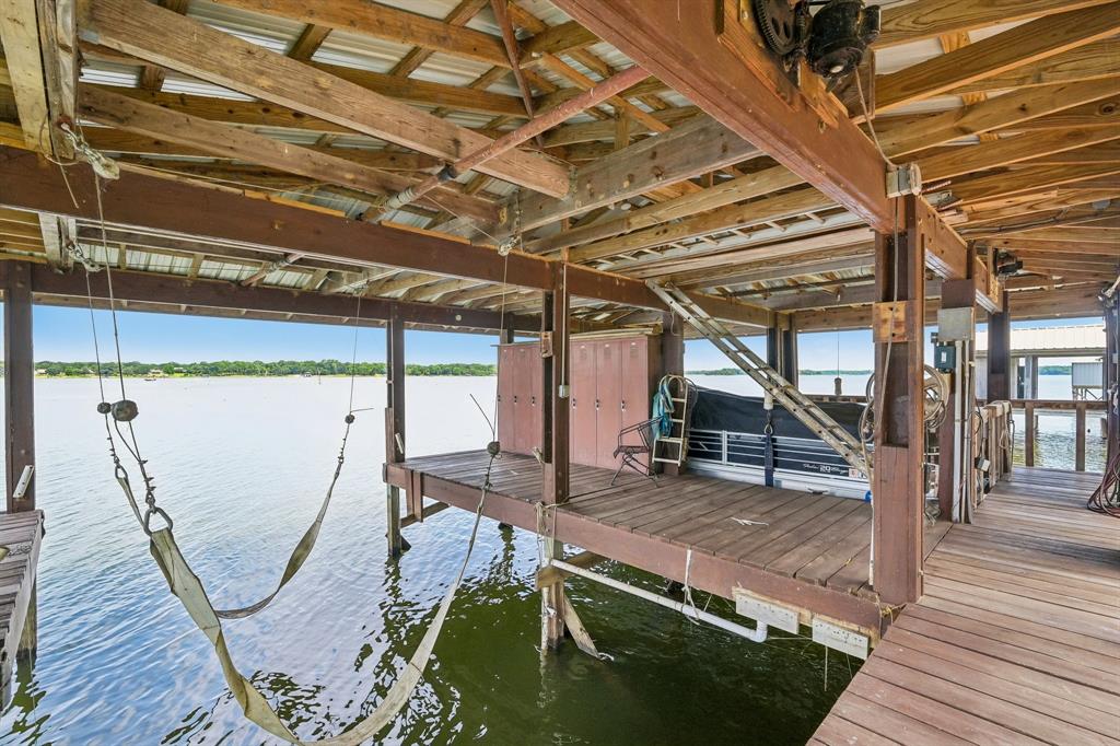 352 County Road 1299 Property Photo 38