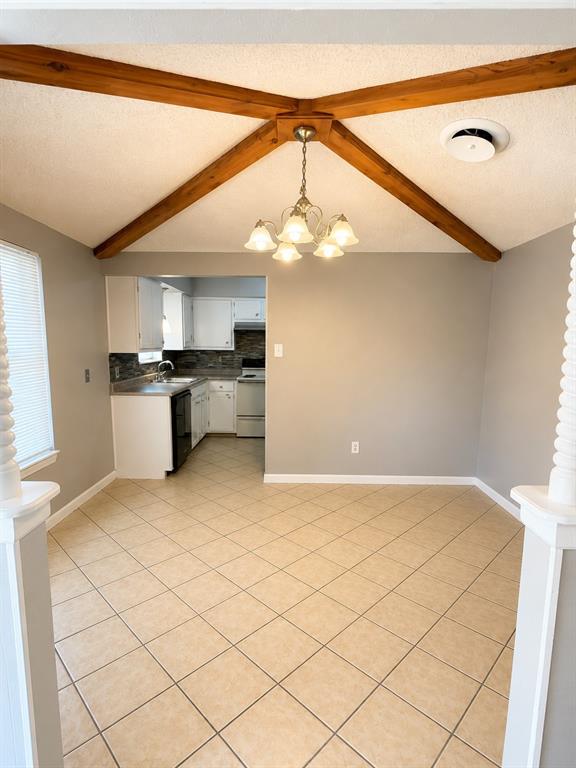 2026 Marsalis Drive Property Photo 7