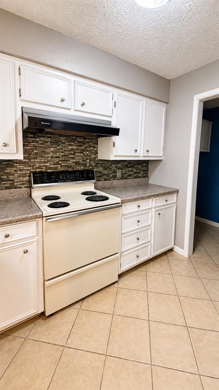 2026 Marsalis Drive Property Photo 12