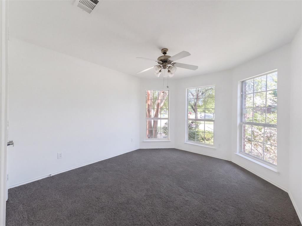 905 Acacia Drive Property Photo 6