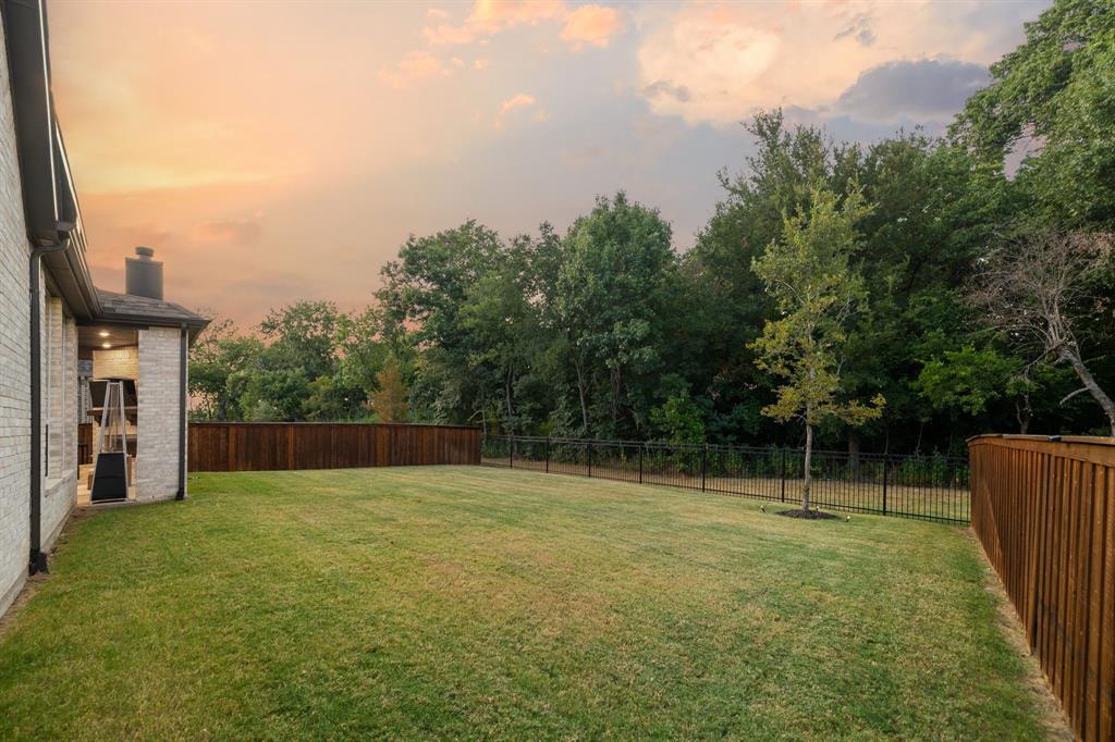 1820 Paxton Pass Property Photo 38