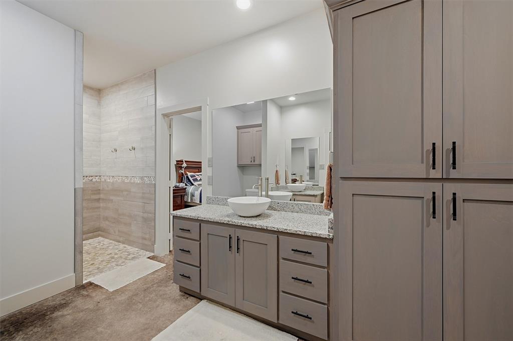 82 Cr 2112 Property Photo 23