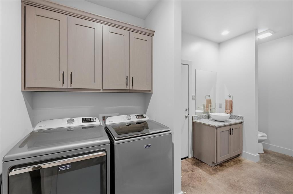 82 Cr 2112 Property Photo 25