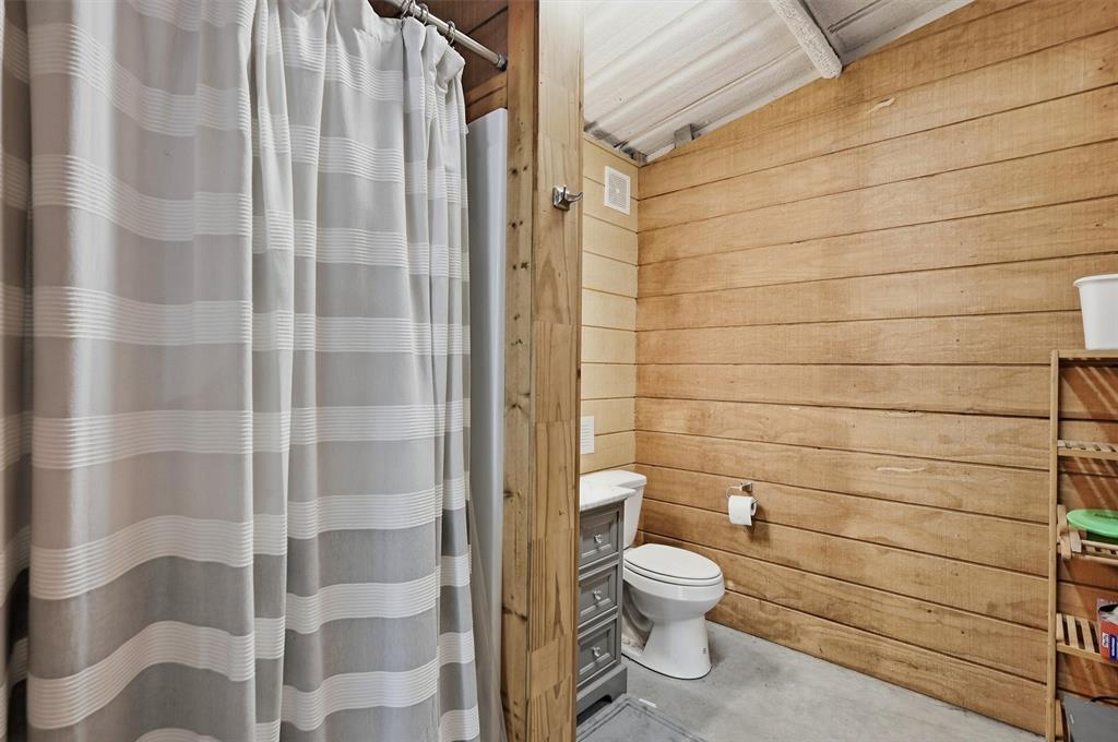82 Cr 2112 Property Photo 38
