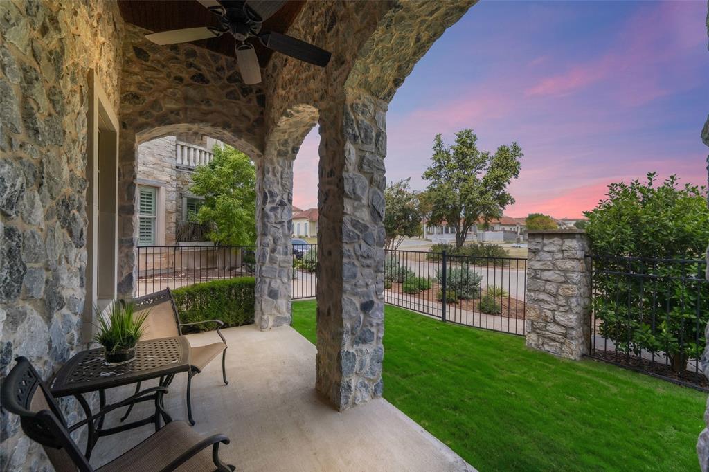 6908 Istina Drive Property Photo 4