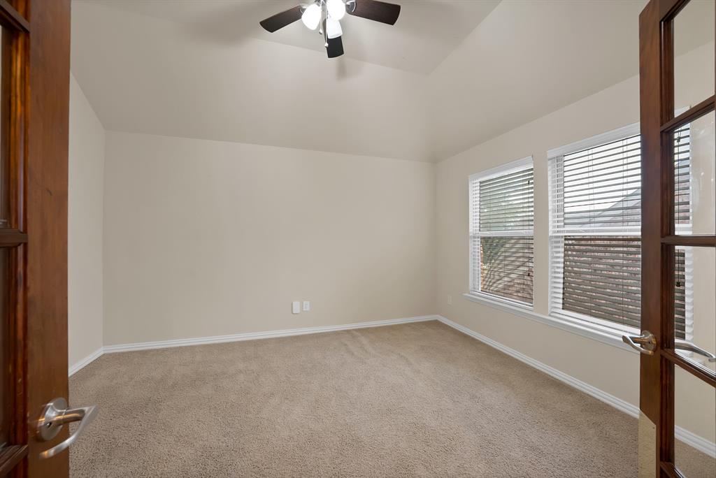 5004 Westport Drive Property Photo 26