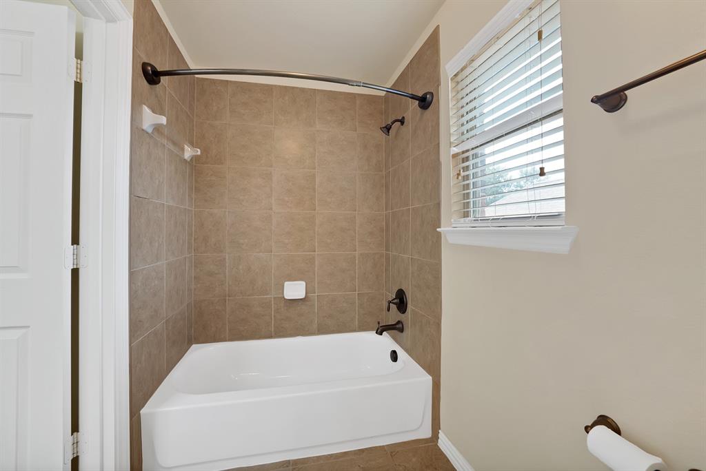 5004 Westport Drive Property Photo 31