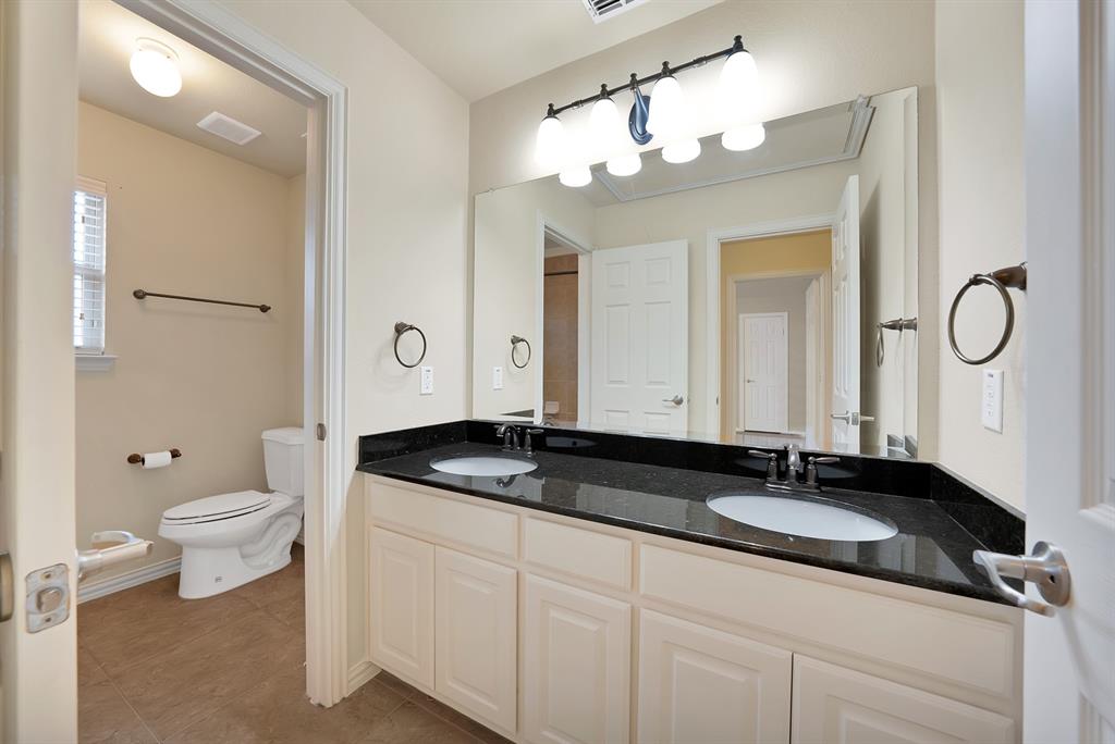5004 Westport Drive Property Photo 33