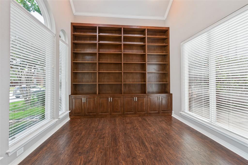18803 Park Grove Lane Property Photo 7