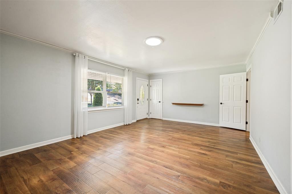 1504 Briarwood Boulevard Property Photo 4