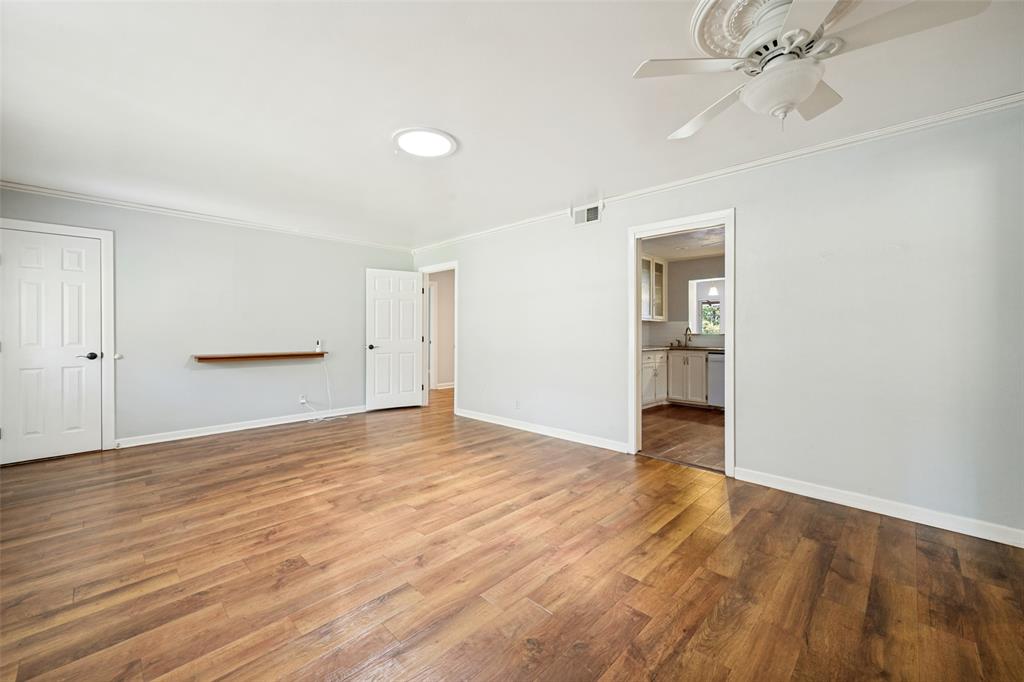 1504 Briarwood Boulevard Property Photo 5