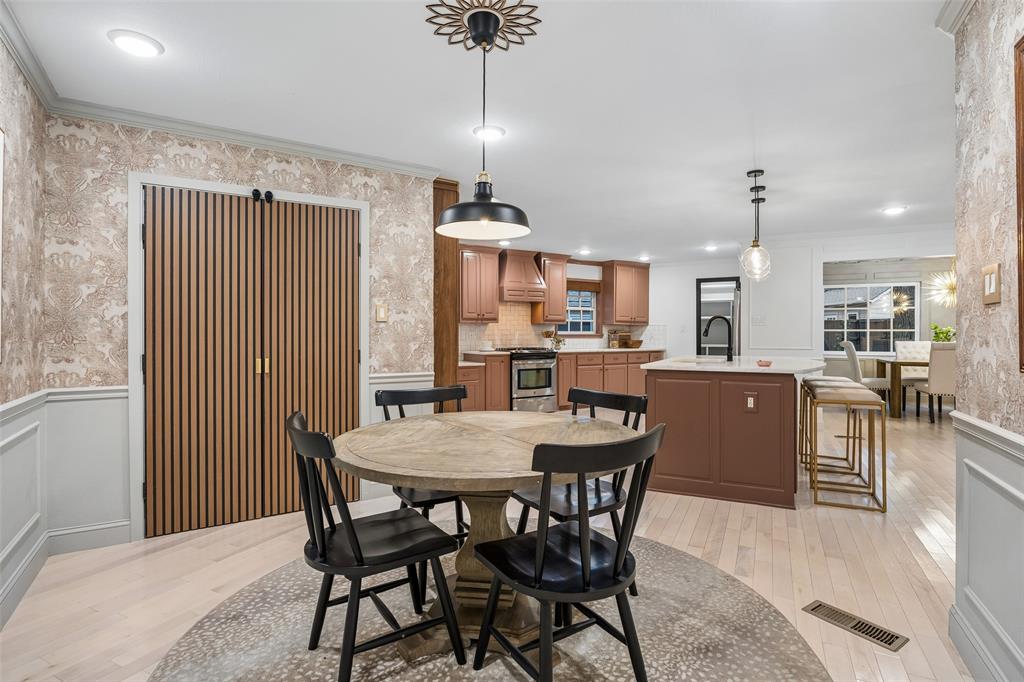 1212 N Oak Cliff Boulevard Property Photo 15
