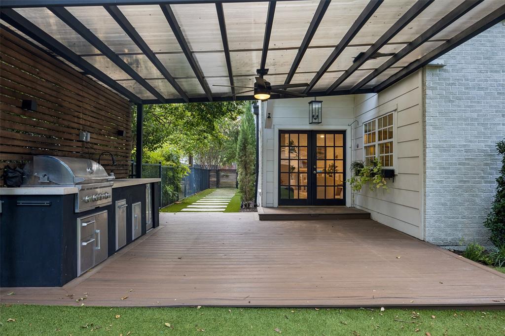 1212 N Oak Cliff Boulevard Property Photo 32
