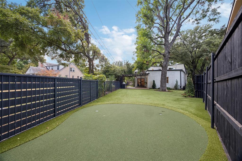 1212 N Oak Cliff Boulevard Property Photo 35