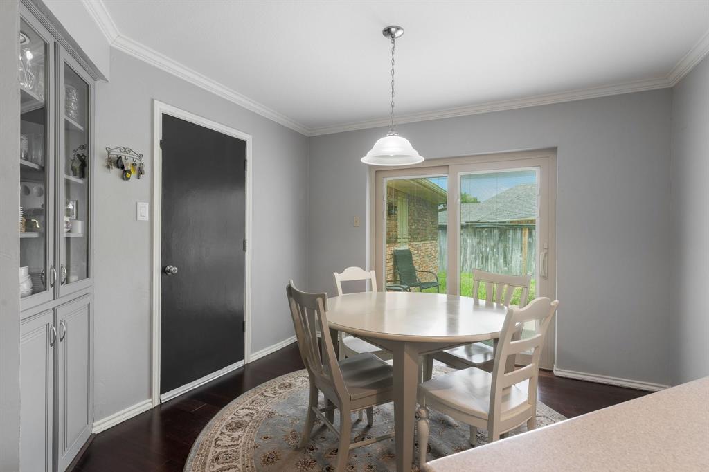 221 Manor Way Property Photo 15