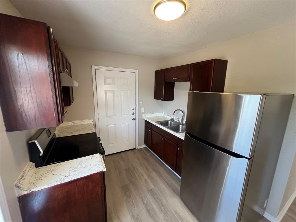 6814 Lockheed Avenue Property Photo 7
