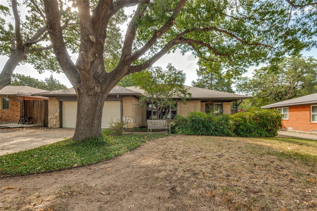 8030 Hunnicut Road Property Photo 4