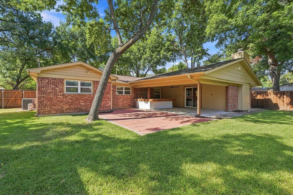 5708 Sunset Road Property Photo 3