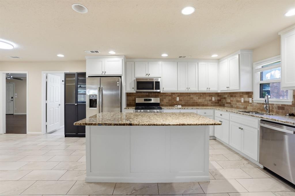 5708 Sunset Road Property Photo 6