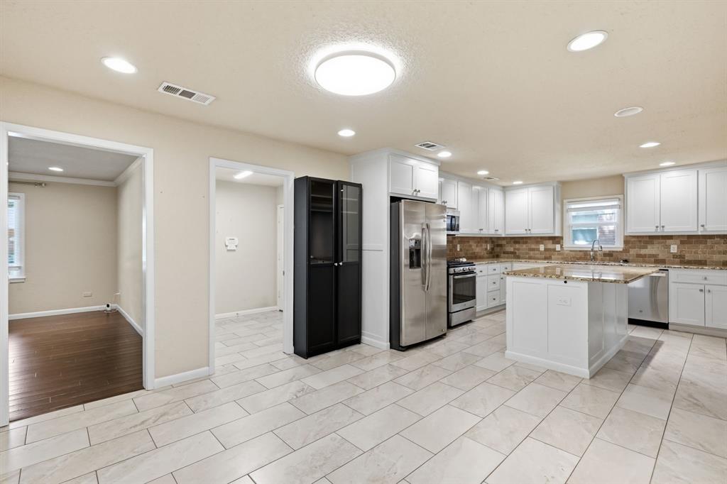 5708 Sunset Road Property Photo 8