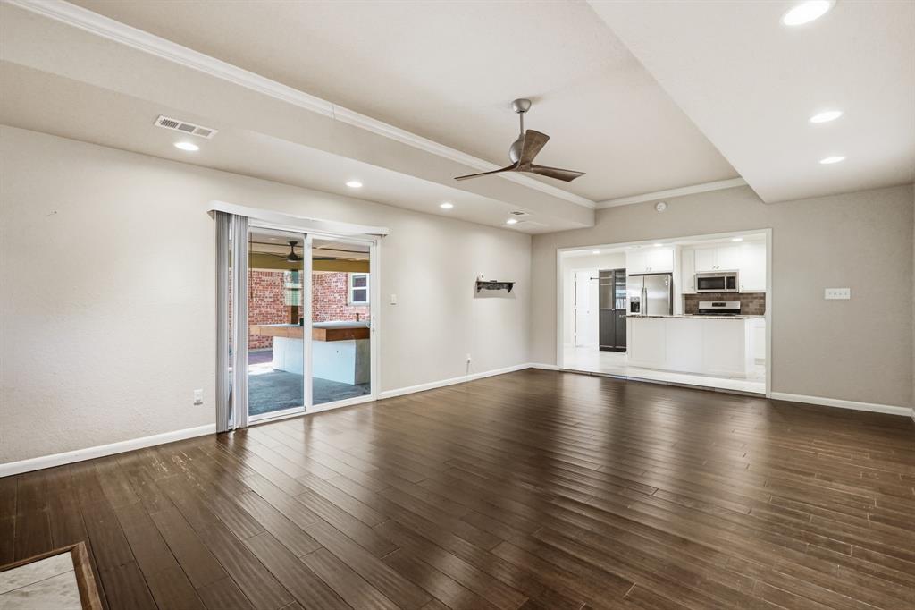 5708 Sunset Road Property Photo 11