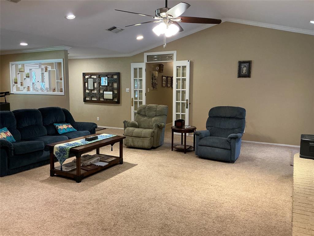 2802 Good Shepherd Drive Property Photo 6