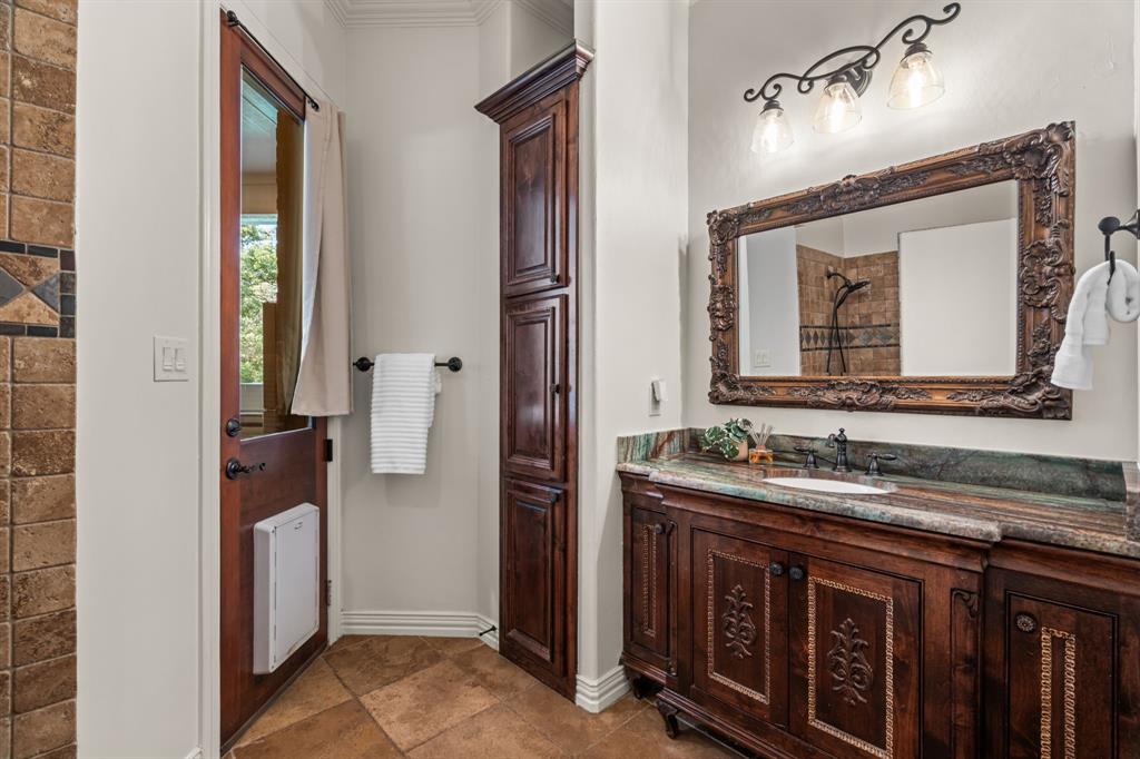664 Manor Drive Property Photo 17