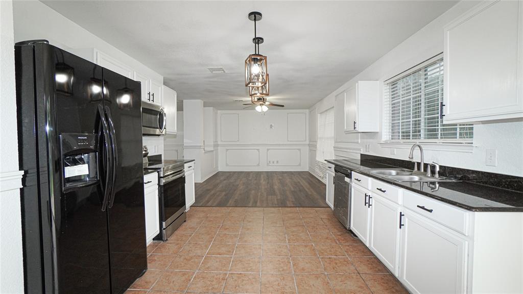 4006 Collin Court Property Photo 4