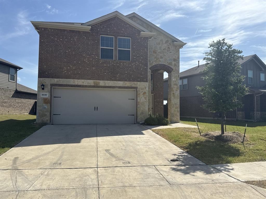3537 Mildren Bend Property Photo 1