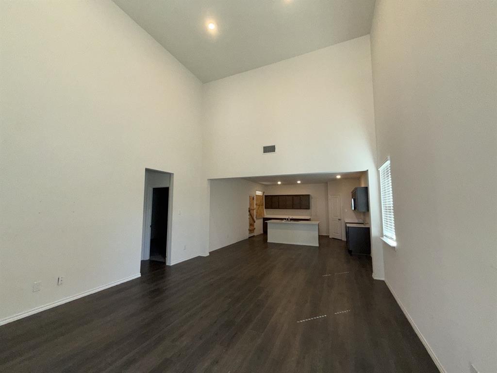 3537 Mildren Bend Property Photo 6